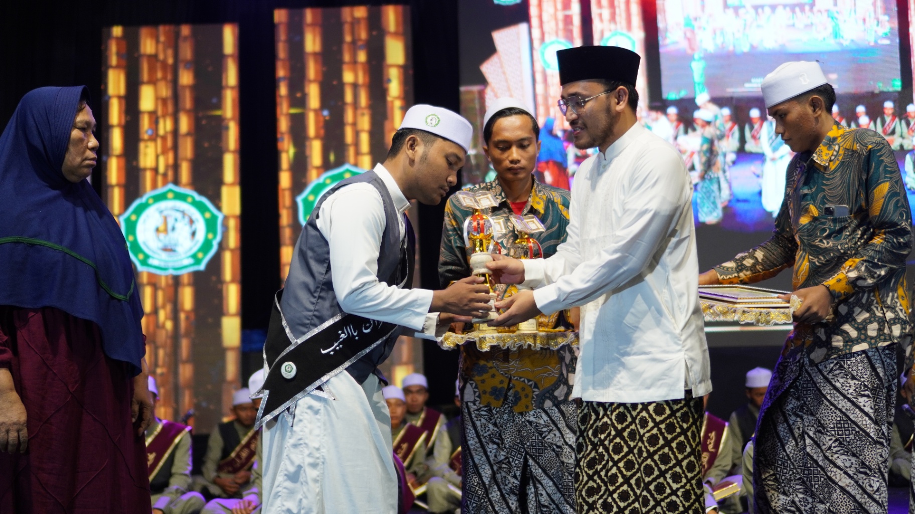 Penghargaan Santri Berprestasi